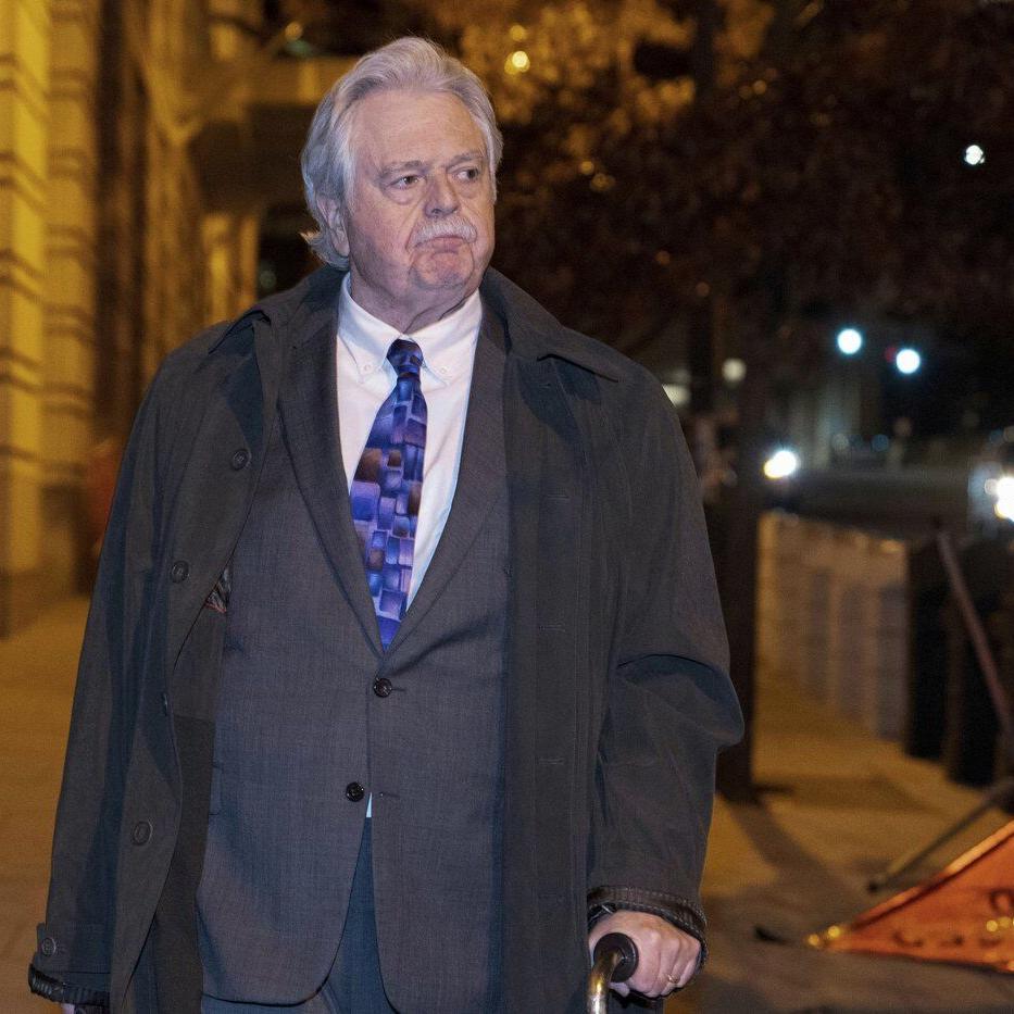 Trump pardons Navy veteran convicted in Capitol riot